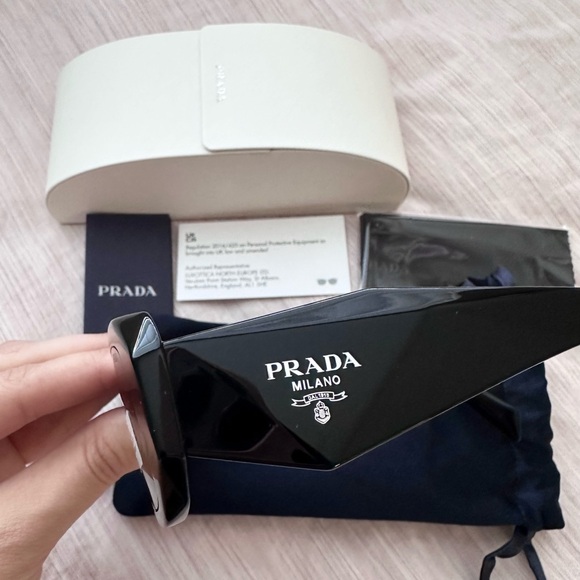 Prada Symbole Sunglasses PR17WS Black NEW AUTHENTIC 100% UV Protection - Picture 2 of 6